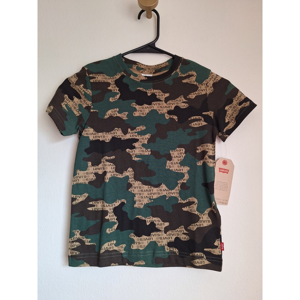 Levis‎ Kids Camo Logo Print T-Shirt Green Brown Camouflage Crew Neck Size 6 5-6Y